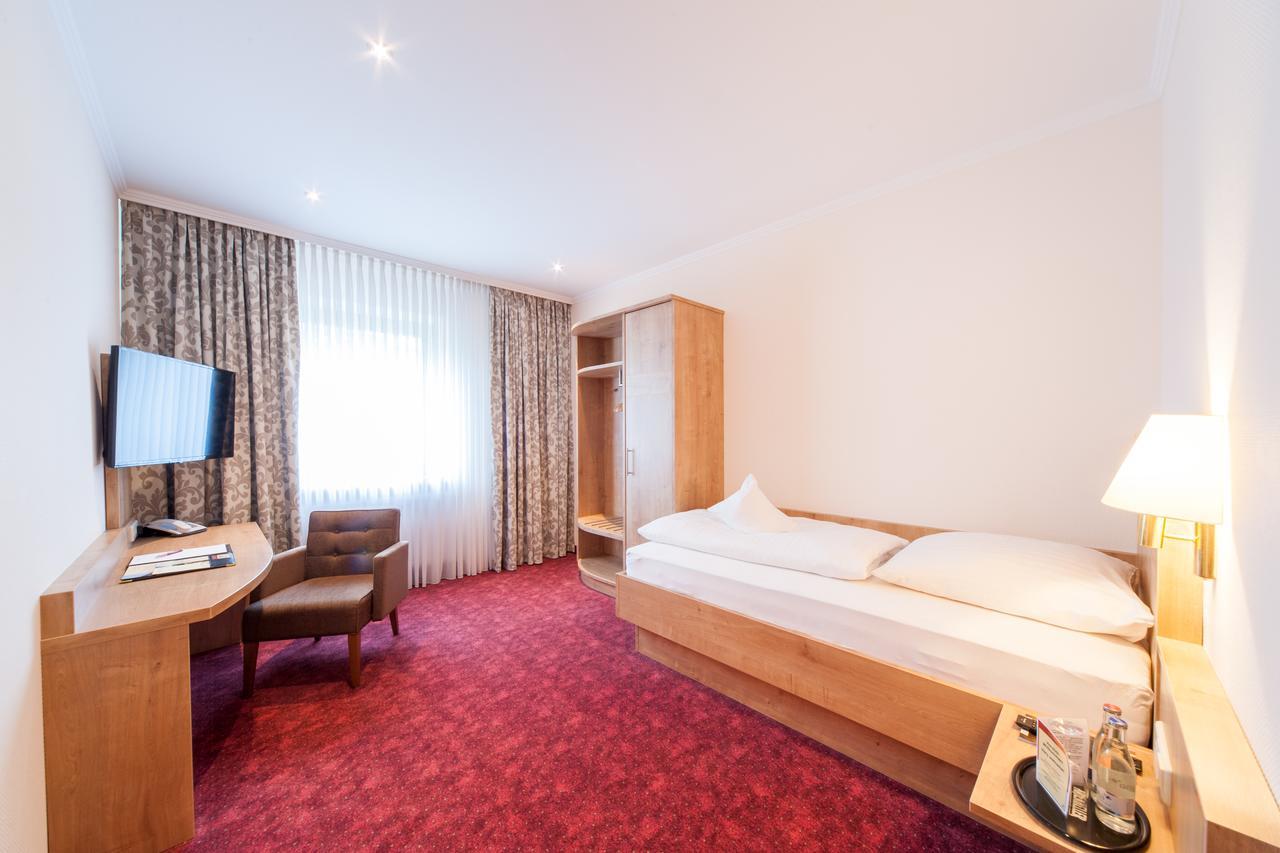 Hotel Restaurant Bullerdieck Garbsen Zewnętrze zdjęcie
